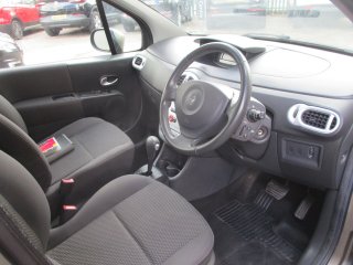 /photos/8684/6e73cb85-810c-8049-c81a-e96ea360a652_i320x240.jpg